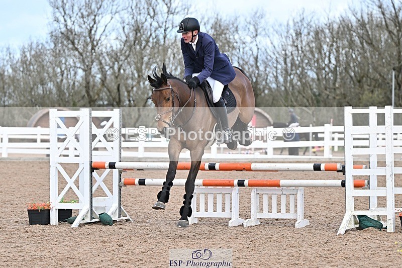 250328-103744-01292 - Cls 8 British Novice and 90cm