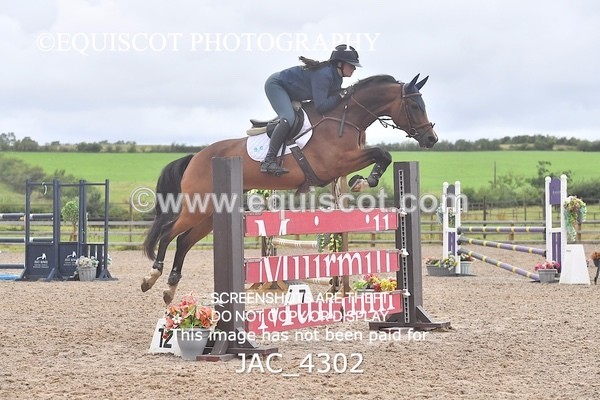 JAC_4302 - CLASS 7 Senior Foxhunter/ 1.20m Open