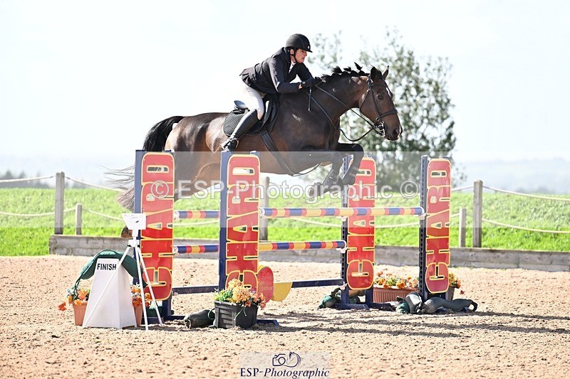 251004-132506-02180 - Cls 10 Foxhunter and 1.20m