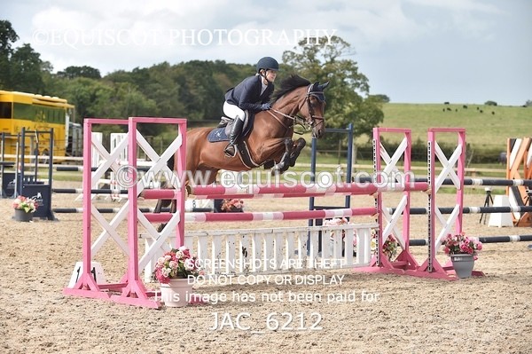 JAC_6212 - CLASS 8 SAT Winter/ Summer 128cm/ Winter/ Summer 138cm