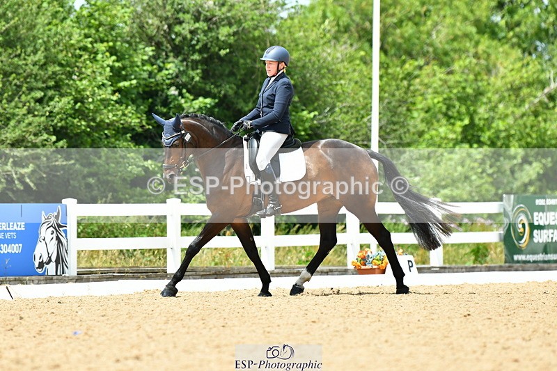 230702A-142526-10670 - Cls 32 Medium 73