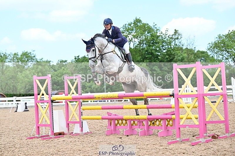 240605A-133019-00564 - Cls 3 Snr 1.05m Open