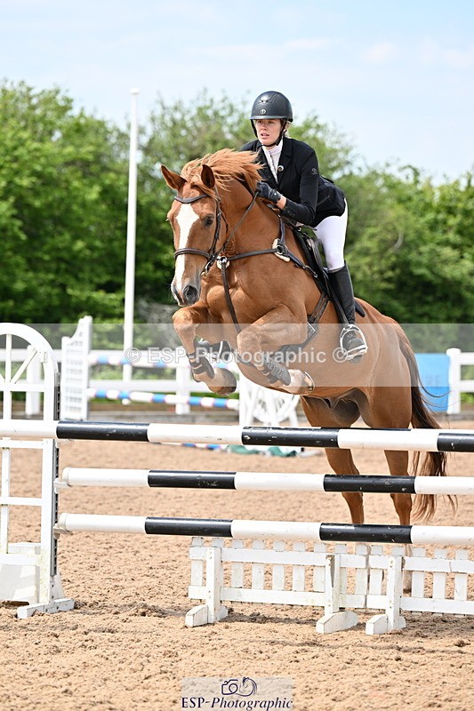 240605A-142003-00704 - Cls 4 Newcomers and 1.10m Open