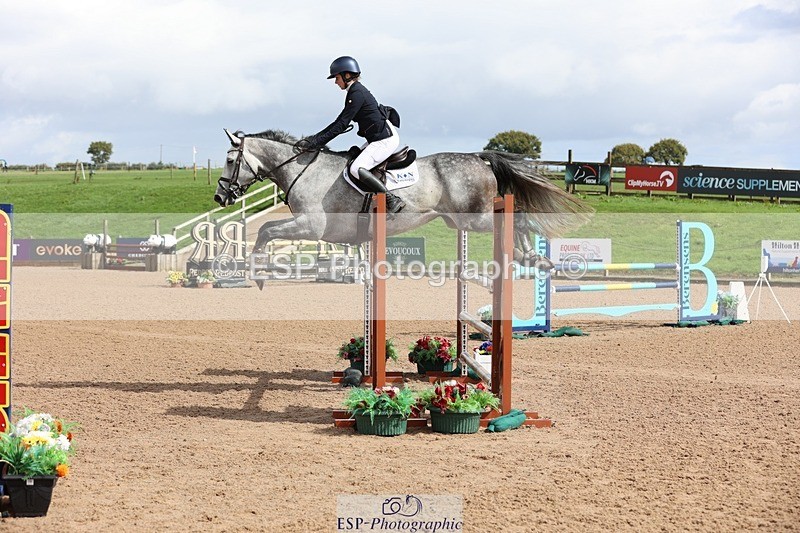 250911-122007-01412 - Cls 3 Snr Foxhunter