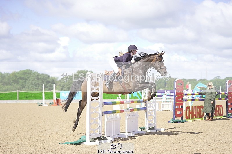 230806A-112242-01572 - Cls 13 Snr Newcomers & 1.10m Open