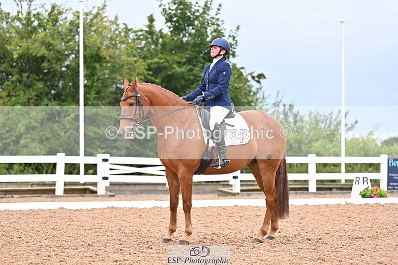 240817A-150417-09783 - 302-Charlotte.Billson-Killycloghan.Sun.King