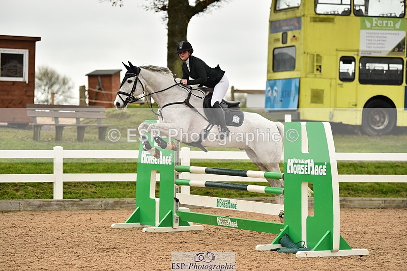 231122A-130918-00423 - Cls 4 Newcomers & 1.10m Open