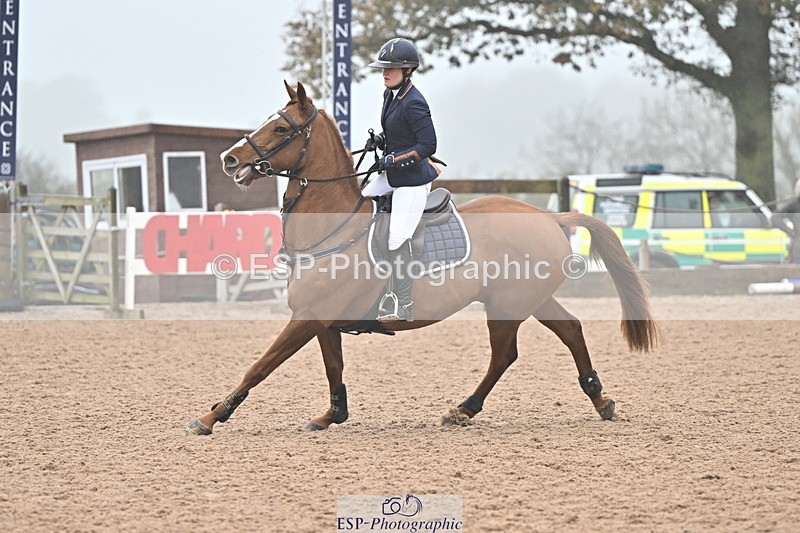 241103A-111234-06933 - SUN Cls 18 British Novice and 90cm Open