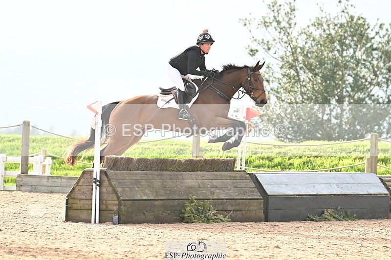 241110A-141318-01237 - 90cm 14.00 to End