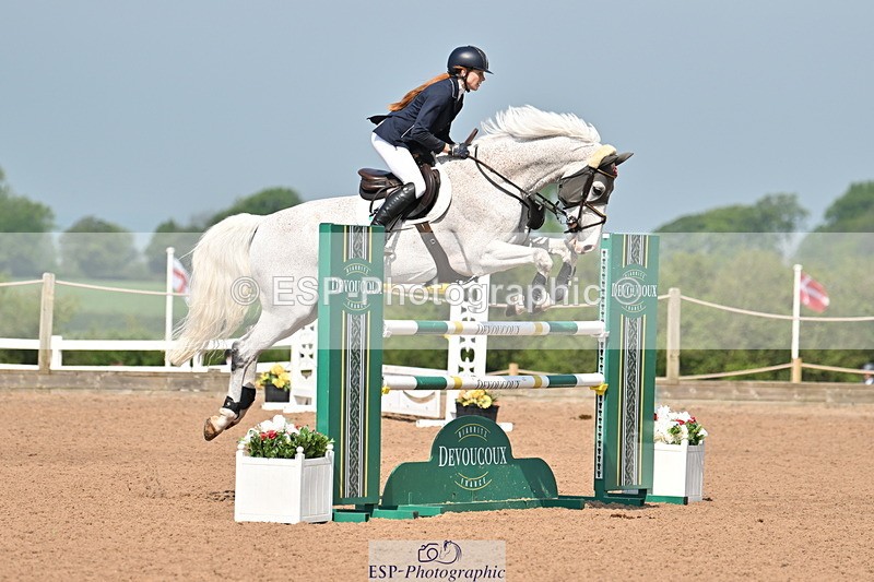 240512A-105147-17401 - Cls 48 National 1.30m Open