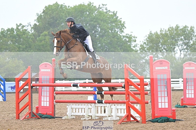 240925A-131226-00787 - Cls 4 Newcomers and 1.10m Open