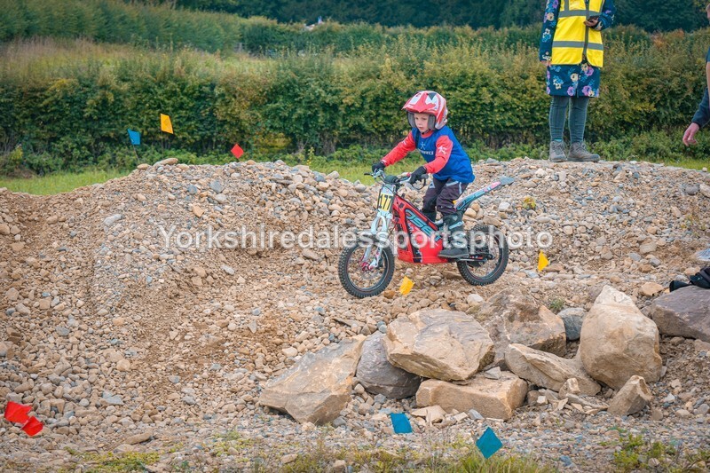 DSCF0506 - Ripon MC Trial 27/09- kids
