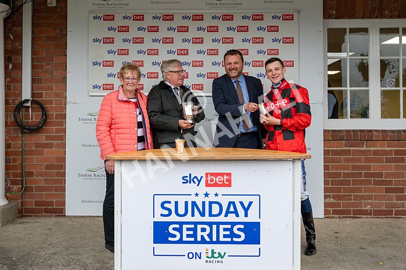 160624-Race 7-Glory Hyde-5796 - Race 7