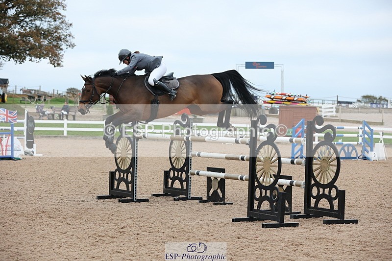 241101A-153458-03044 - FRI Cls 7 Blue Chip Grade B&C Jump Off