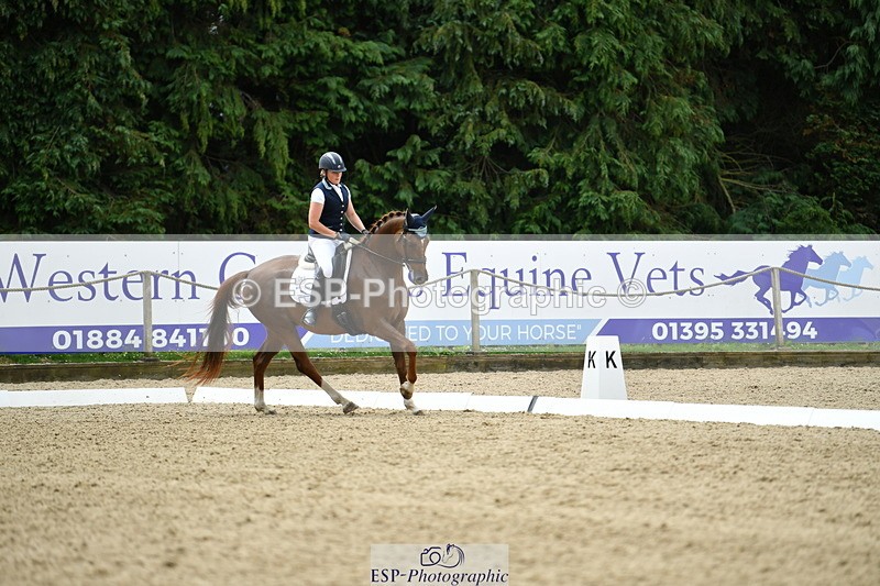 250718A-121339-01377 - 144-Verity.Perry-Vogue