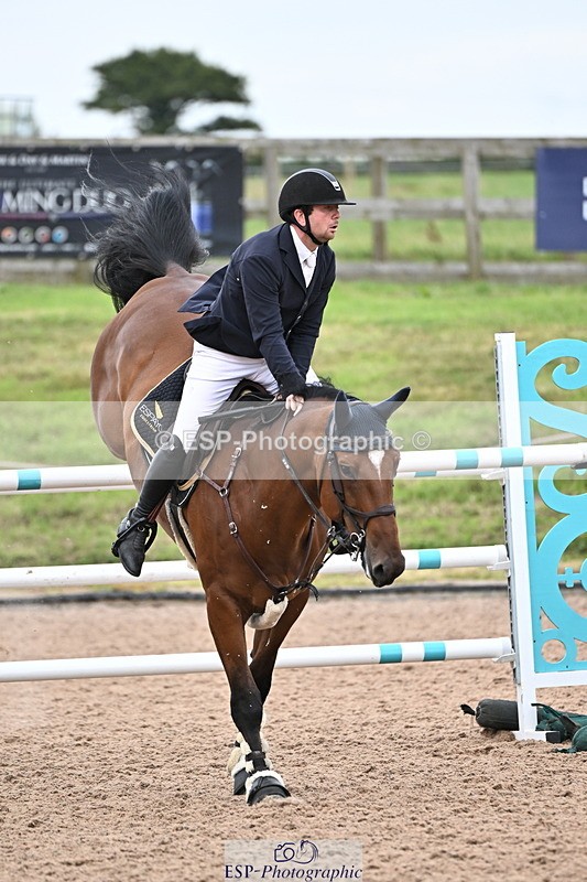 240828A-171110-01458 - Cls 6 National 1.30m and 1.40m