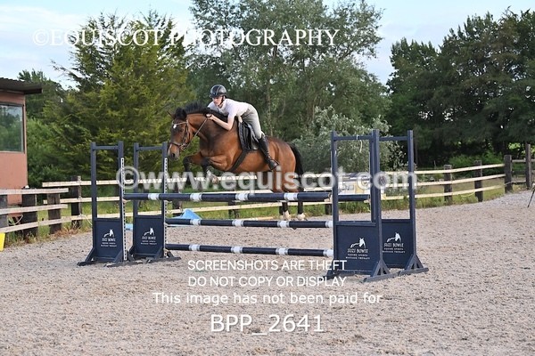 BPP_2641 - CLASS 8 Senior Newcomers/ 1.10m Open