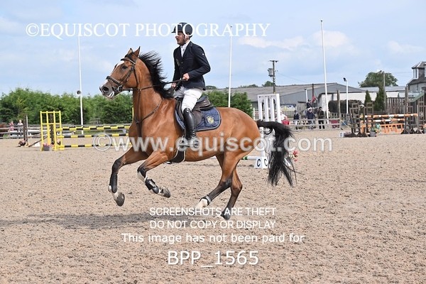 BPP_1565 - CLASS 8 Senior Newcomers/ 1.10m Open