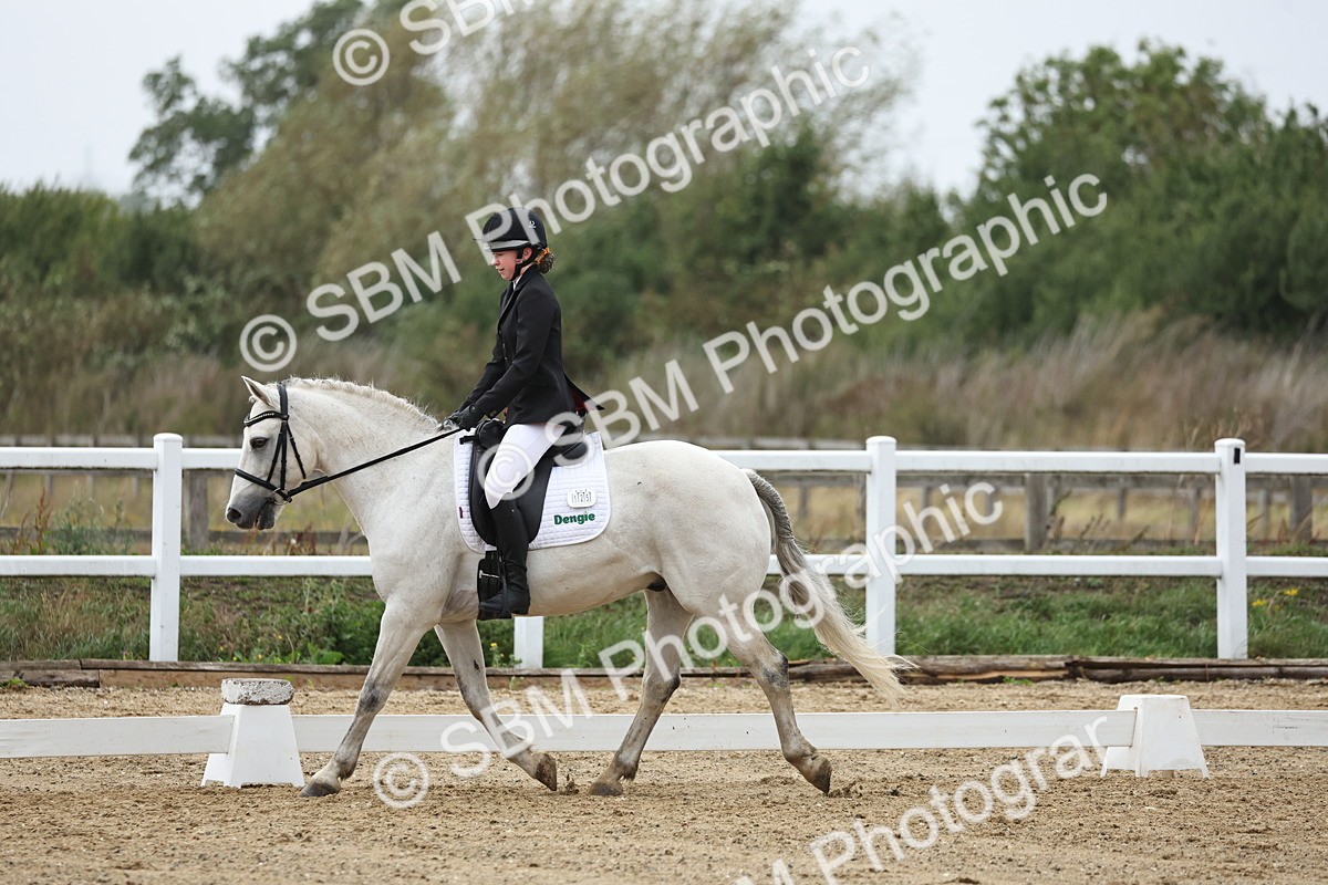 SBM_004354 - Class 8 - Novice 3 Champs