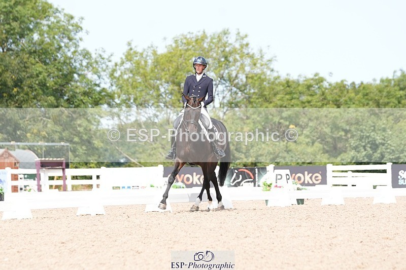 250815-124532-01065 - 016-Ben.JamesToto.light