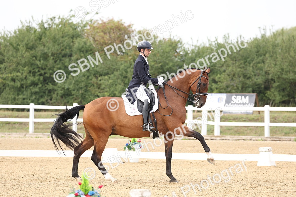 SBM_008299 - Class 10 - FEI INT I - 16.10-16.50