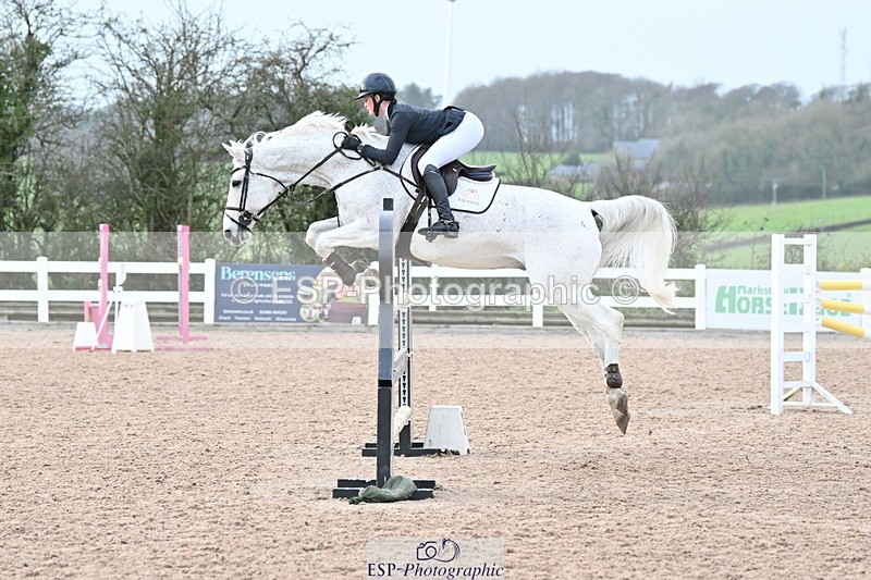 231208A-135633-01045 - Cls 6 Foxhunter & 1.20m Open