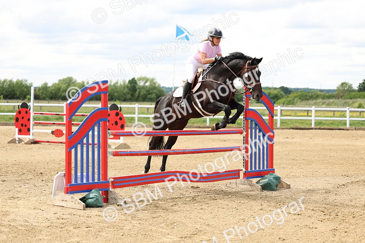 SBM_006063 - Class 19 - Senior Newcomers - 1.10m