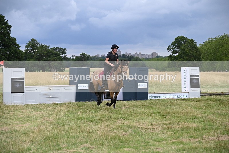 WJ6_3071 - Time at Jump 11:06 to 11:40