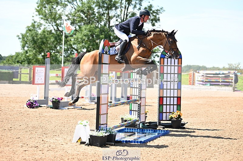 240718A-121518-05016 - Cls 1, 3 Star Small Tour 1.35m