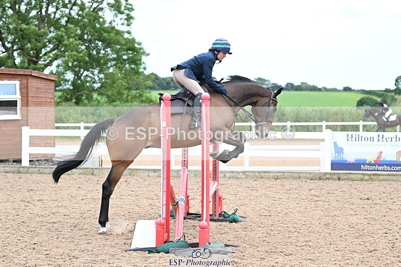 240611A-165608-00351 - 70cm