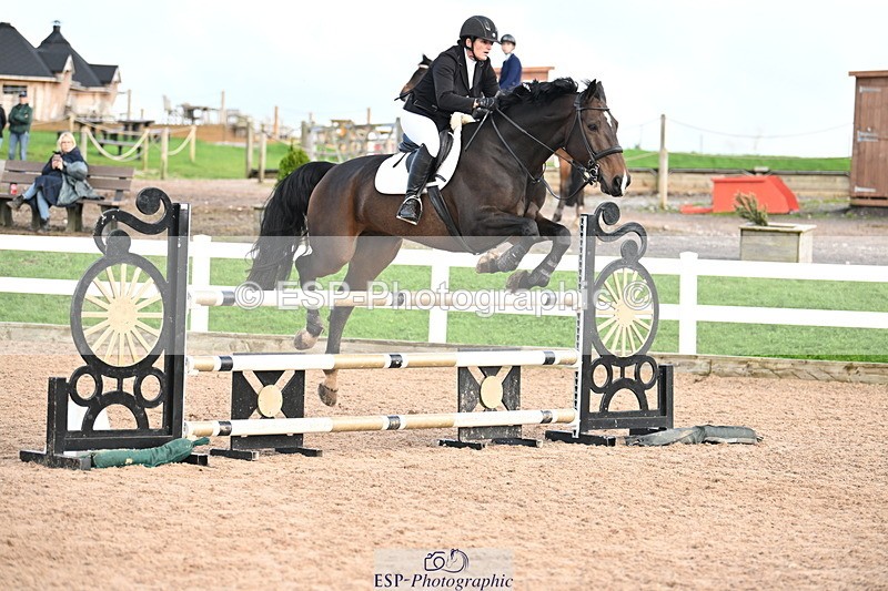 241023A-143808-01090 - Cls 4 Newcomers and 1.10m Open