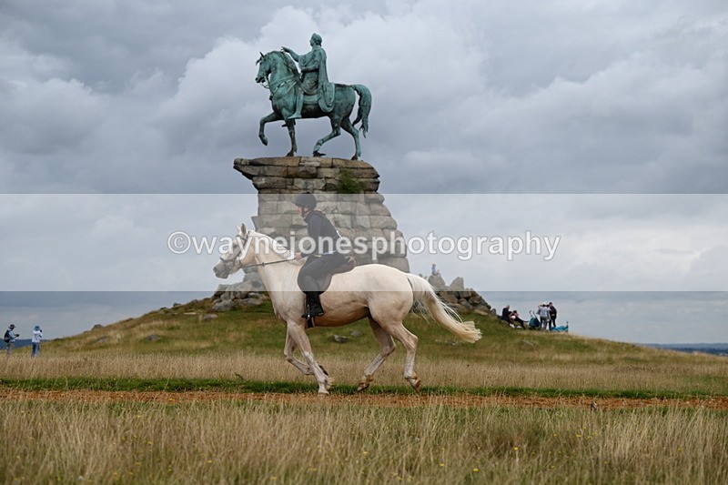 DSC_4975 - Time at Statue 11:10 to 11:42