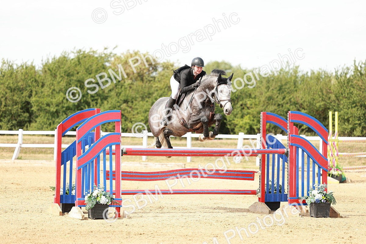 SBM_008103 - Class 4 - Senior Foxhunter - 1.20m Open