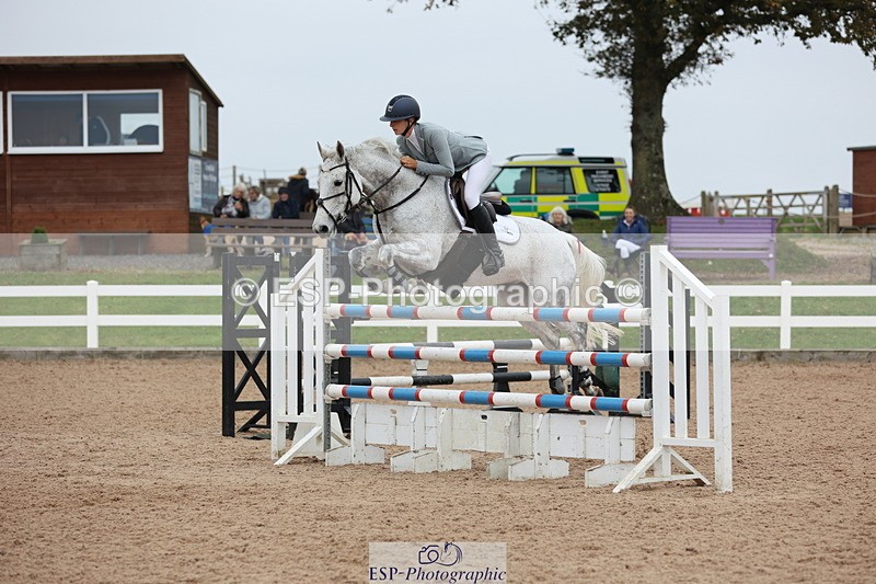 241101A-140022-02332 - FRI Cls 6 Foxhunter and 1.20m Open