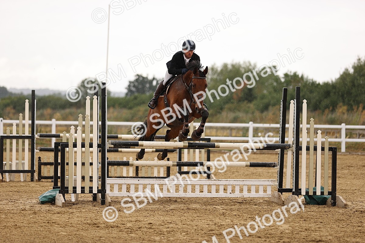 SBM_026494 - Class 12 - Amateur Championship Qualifier 1.05m