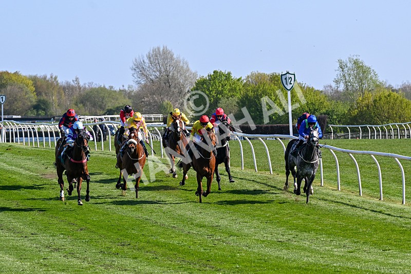 220426-Race 5-Evocative Spark-0565 - Race 5