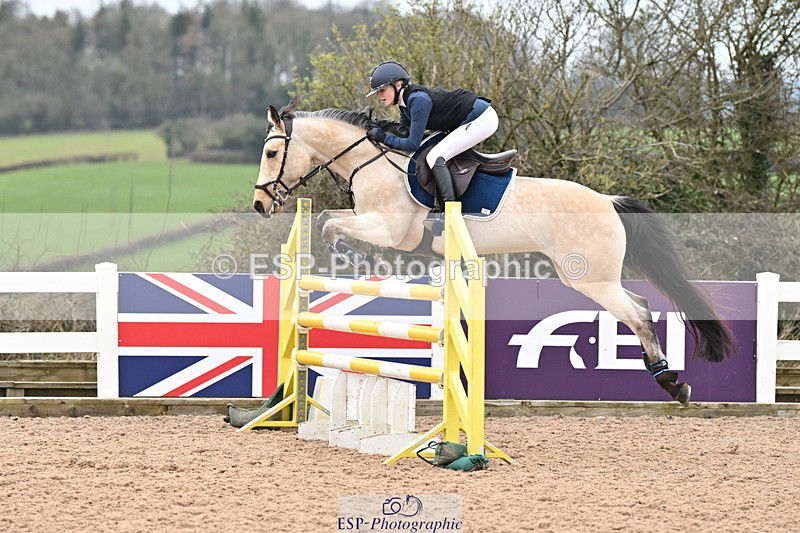 240309A-140130-01200 - Cls 9 Pony Foxhunter and 1.10m Open