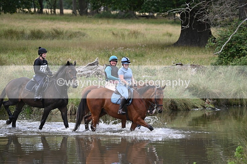 WJ7_3445 - Time at Water 12:15 to 12:50