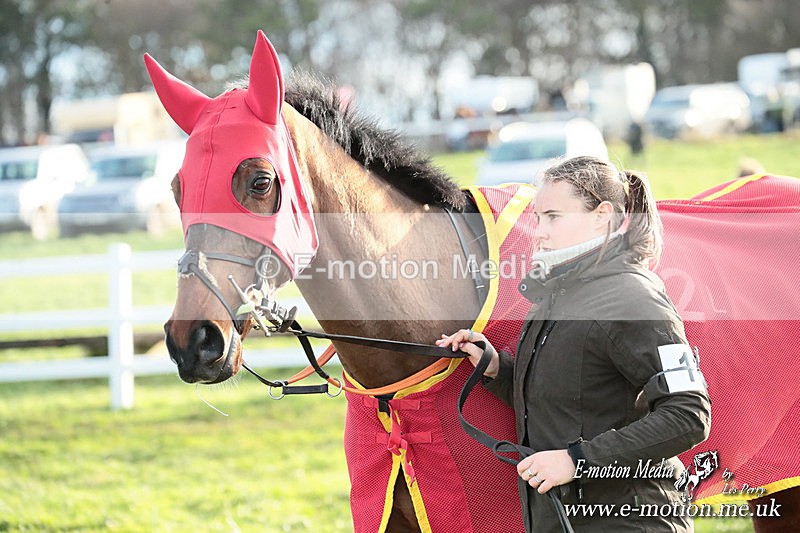 PtP 141225  1967 - New Forest Hounds PtP Larkhill 14/12/25