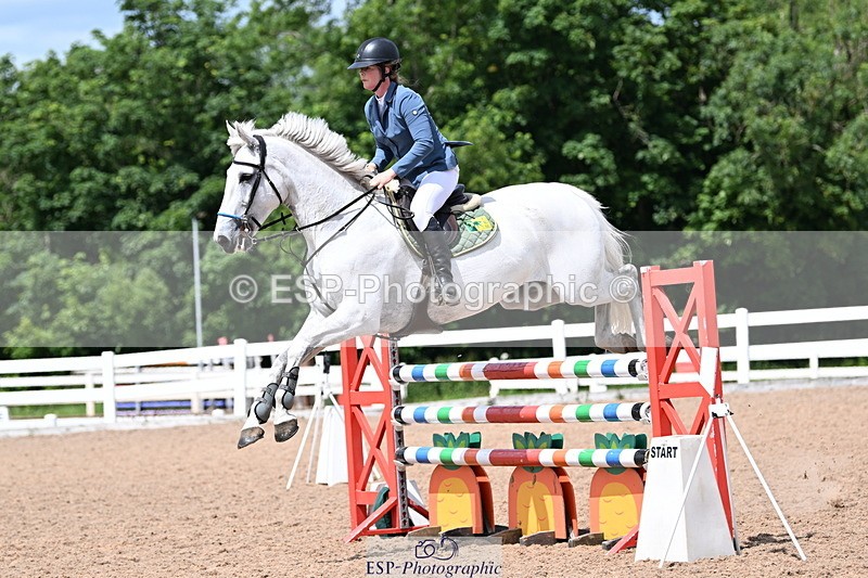 240619A-143117-00626 - Cls 4 Snr Newcomers and 1.10m Open