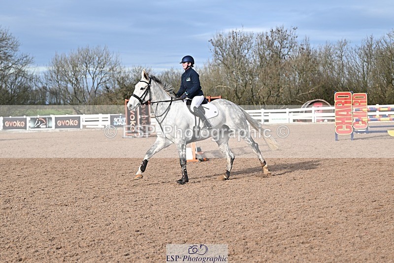 251126-121707-00418 - Cls 4 Newcomers and 1.10m