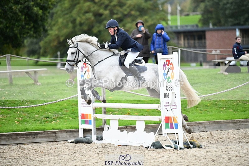 251004A-173348-02502 - Classes 12 & 13 90cm