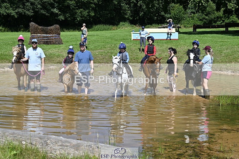 240728B-111133-01152 - Gemma's Group XC