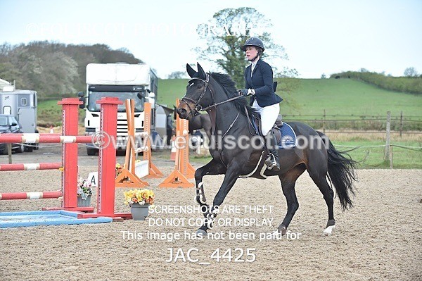 JAC_4425 - CLASS 10 SAT Senior Foxhunter/ 1.20m Open