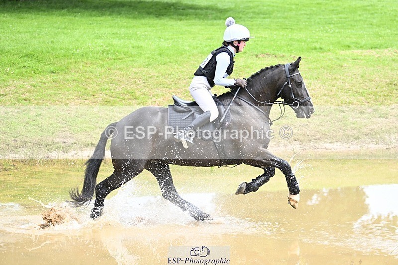 240803-133746-07250 - 153-Eleanor_Blewitt-CARRY_ON_PRINCESS