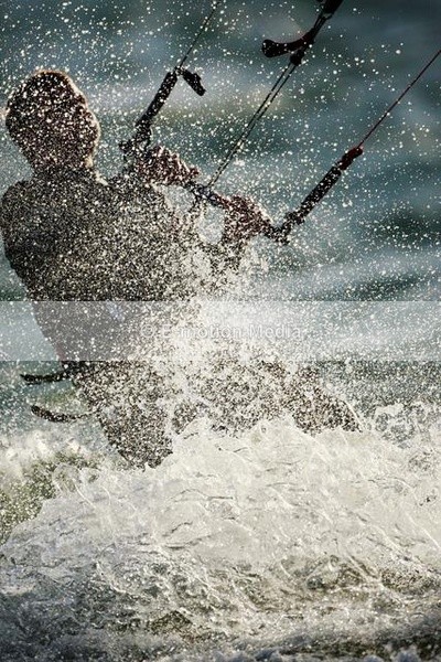 ks 160807-1 - Kite Surfing