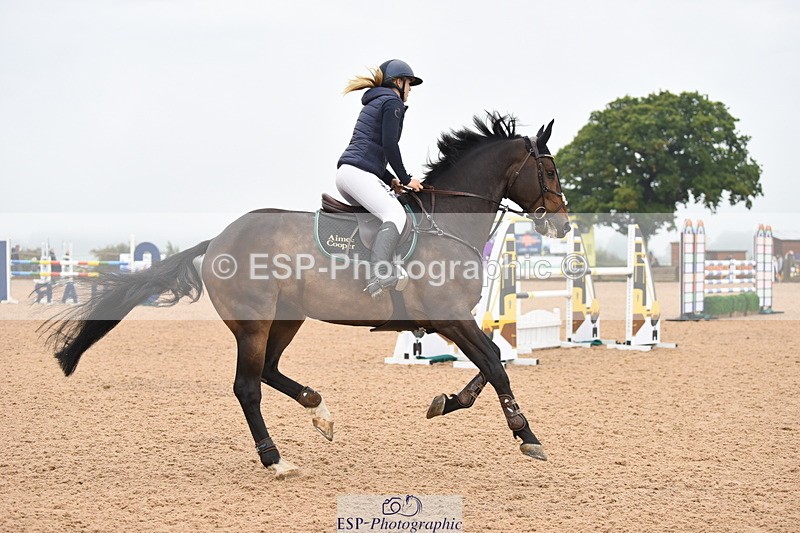 230916A-104852-03919 - Cls 14 Snr Foxhunter