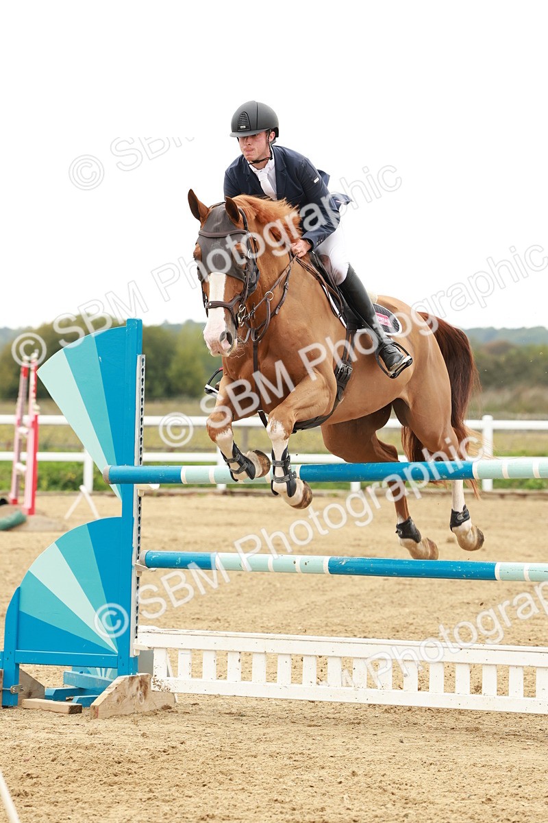 1I0A8070 - Class 5 - Senior Foxhunter 1.20m
