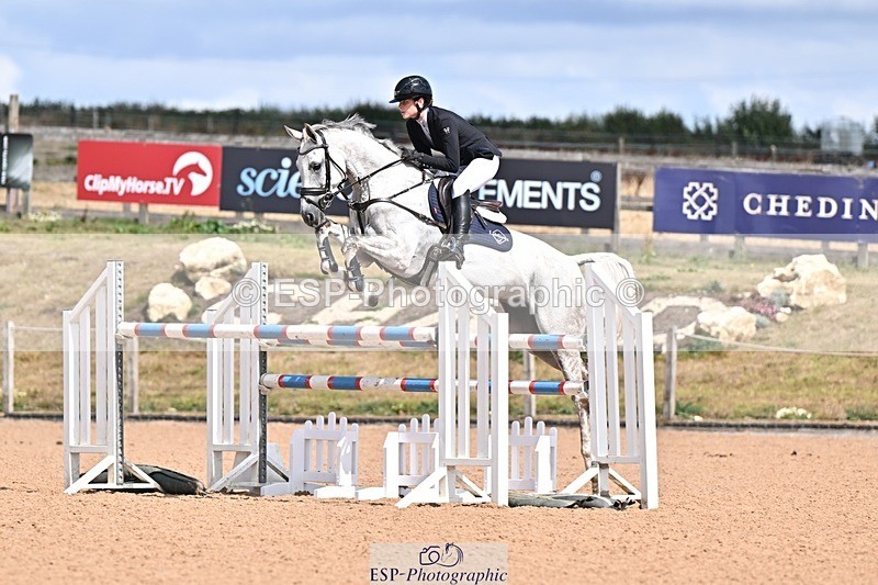 260819-144213-01196 - Cls 6 Foxhunter and 1.20m