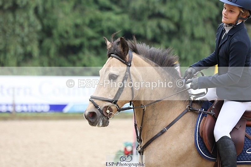 230618-101107-09992 - Cls 19 Pony Intro 1m